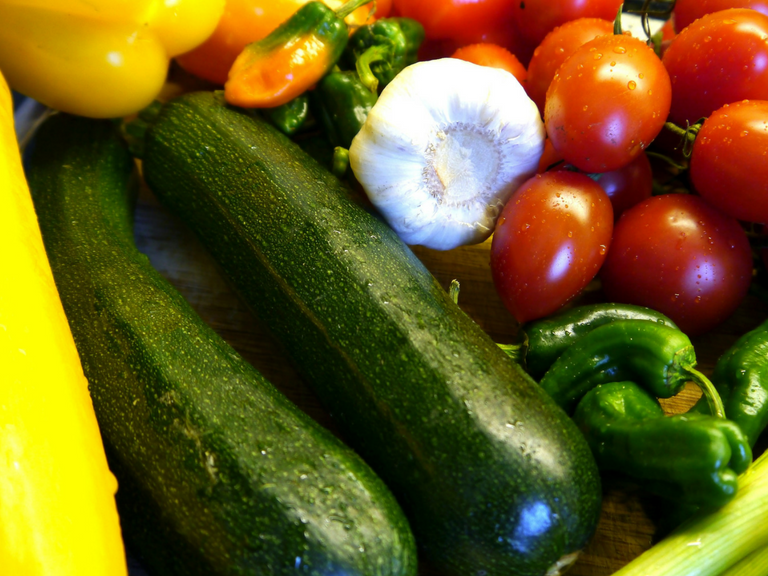 Como fazer meu filho comer e gostar de frutas e verduras?